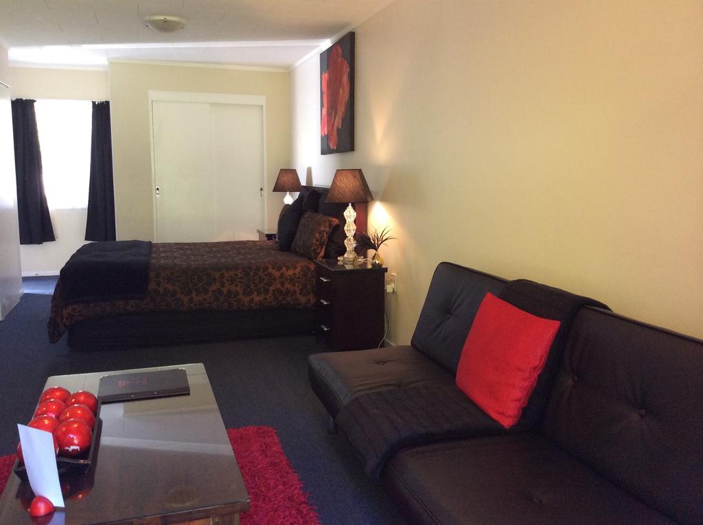 Anndion Lodge Motel & Conference Centre Whanganui Bagian luar foto
