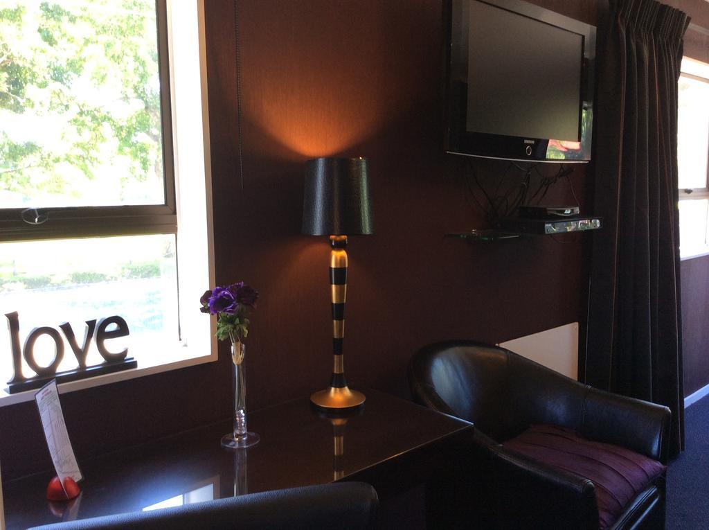 Anndion Lodge Motel & Conference Centre Whanganui Bagian luar foto